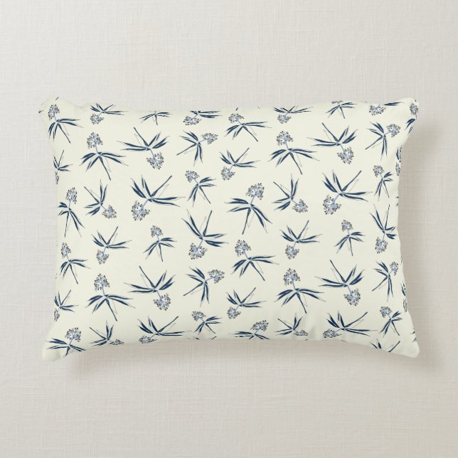 Blauwe tak op crème - naadloos patroon. accent kussen (Voorkant)