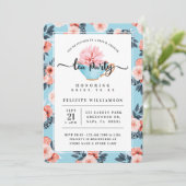 Blauwe Teacup Tea Party Bridal Shower Uitnodiging (Staand voorkant)