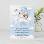 Blauwe Teddybeer op Moon Baby shower Kaart (Staand voorkant)