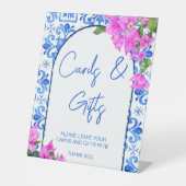 Blauwe Tegels en Bougainvillea mediterrane geschen Reclamebord Met Voetstuk (Voorkant)