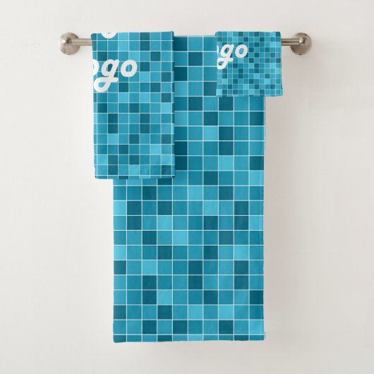 Blauwe tegels logo bad handdoek (Insitu)