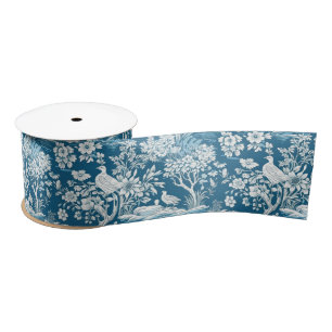 Blauwe Toile de Jouy-geïnspireerde Bloemendikte Satijnen Lint