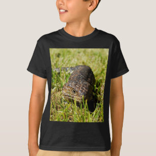 Blauwe tonghagedis in de gras, t-shirt