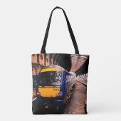 Blauwe trein, op het station van York. Tote Bag (Achterkant)