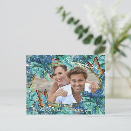 Blauwe Turquoise Monstera Bladeren & Vlinders Aankondigingskaart (Staand voorkant)