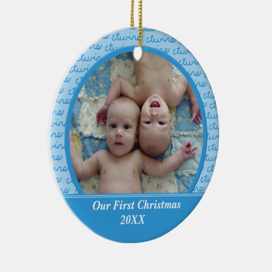 Blauwe tweelingen eerste kerstversiering keramisch ornament (Rechts)