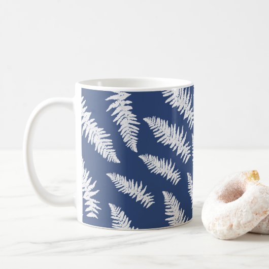 Blauwe varen patroon botanisch koffiemok (Met donut)