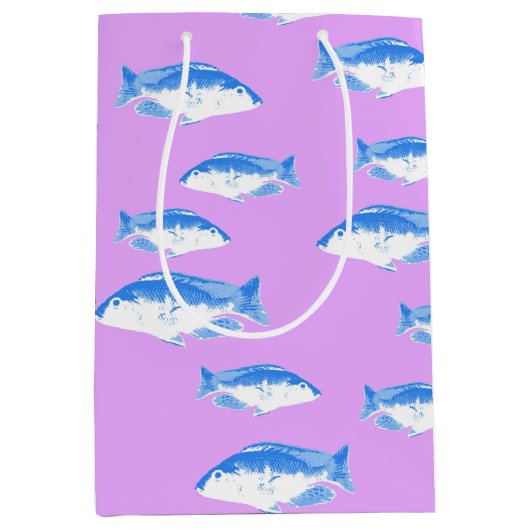 Blauwe vis op lila medium cadeauzakje (Voorkant)