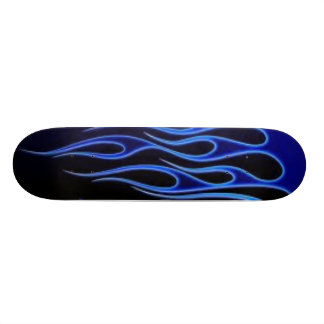 blauwe vlammen persoonlijk skateboard