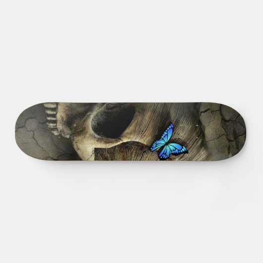 Blauwe vlinder en schedel persoonlijk skateboard (Horizontaal)
