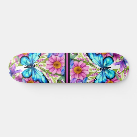Blauwe vlinder in een gebied met bloemen persoonlijk skateboard (Horizontaal)
