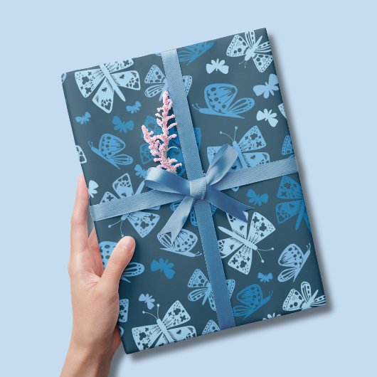 Blauwe vlinder patroon cadeaupapier