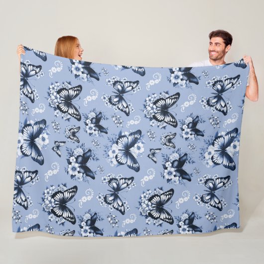 Blauwe vlinder patroon fleece deken (In situ)