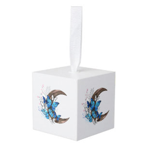 Blauwe vlinders op houten halve maan decoratie