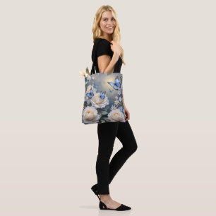 Blauwe Vlinders Op Witte Rozen en Madeliefjes Tote Bag