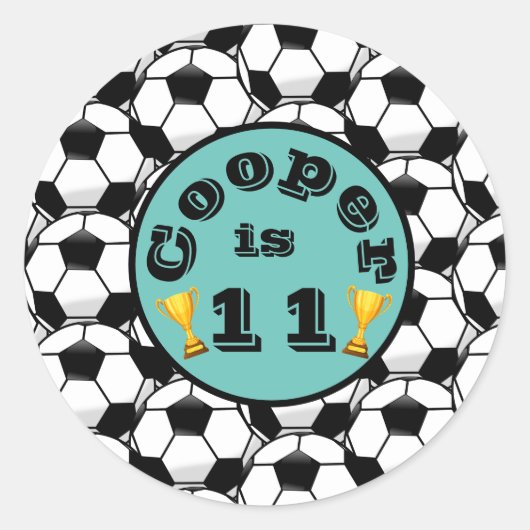 Blauwe voetbal verjaardag ronde sticker (Voorkant)