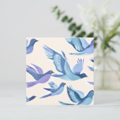 Blauwe vogels vliegen | Moderne Waterverf Kaart (Staand voorkant)