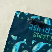 Blauwe walvis die Nautical Custom Family Cruise be Strandlaken (In situ)