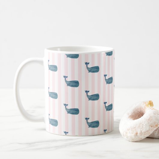 Blauwe walvis nautische streep patroon koffiemok (Met donut)