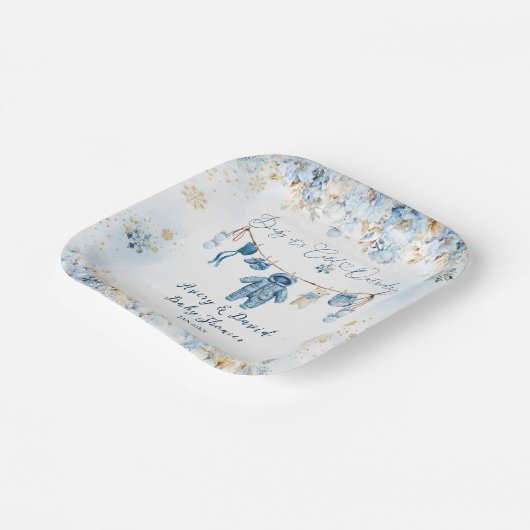 Blauwe waslijn koud buiten Baby Boy Shower Papieren Bordje (Gebogen)