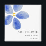 Blauwe Waterverf Flower Save The Date Wedding Magneet<br><div class="desc">Verras uw toekomstige bruiloftsgasten met deze elegante en moderne save the date trouwmagneet. Dit is een zeer creatieve manier om je verloving aan te kondigen. Geïllustreerd en ontworpen door Patricia Alvarez.</div>