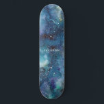 Blauwe Waterverf Galaxy Space Stars Naam Persoonlijk Skateboard<br><div class="desc">Blue Waterverf Galaxy Stars Space skateboard is uit deze wereld met een blauw,  paarse,  blauwgroen en zwart wervelde waterverf effect,  plus jouw naam.</div>