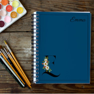 Blauwe waterverf initiaal notitieboek