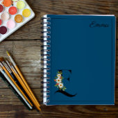 Blauwe waterverf initiaal notitieboek