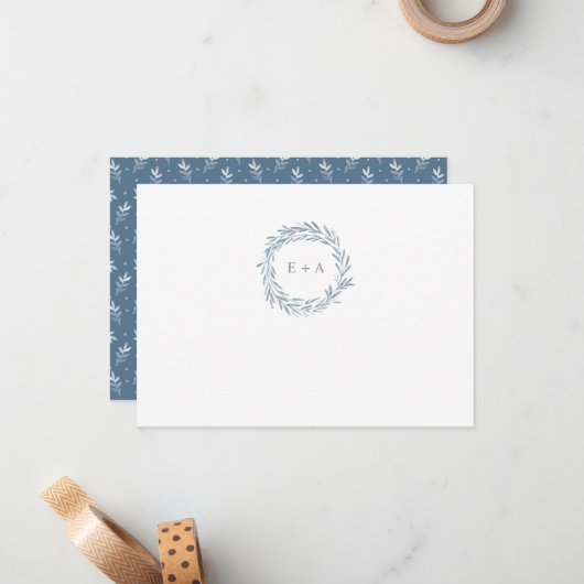 Blauwe Waterverf krans monogram patroon dank u Notitiekaartje (Voorkant / Achterkant in situ)