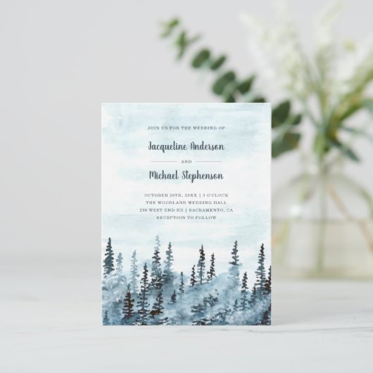 Blauwe Waterverf Winter Woodland Forest Wedding Uitnodiging Briefkaart (Staand voorkant)