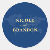 Blauwe Wereldkaart Bestemming Bruiloft Ronde Sticker (Voorkant)