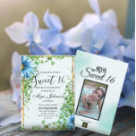 Blauwe wildbloem ivy Sweet 16 Uitnodiging<br><div class="desc">Vier de speciale dag van je dochter met deze prachtige klimop met blauwe wilde bloemen op een gouden boord.</div>
