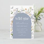Blauwe Wildbloem Wild Een 1e Verjaardag Uitnodigin Kaart (Staand voorkant)