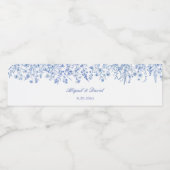 Blauwe Wilde Bloemen Bruiloft Waterfles Etiket (Enkel label)