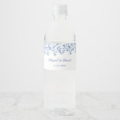 Blauwe Wilde Bloemen Bruiloft Waterfles Etiket (Voorkant)