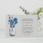 Blauwe Wilde bloemen & Mason Jar Wedding Uitnodigi Kaart (Staand voorkant)