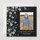 Blauwe wilde bloemen op zwart, vierkant Foto Afstu Kaart (Voorkant)