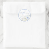 Blauwe Wildflower Monogram Bruiloft Envelop Afdich Ronde Sticker (Tas)