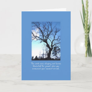 Blauwe winterboom op blauwe oudere kinddag kaart