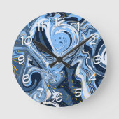 Blauwe, witte en goudziren ronde klok (Voorkant)