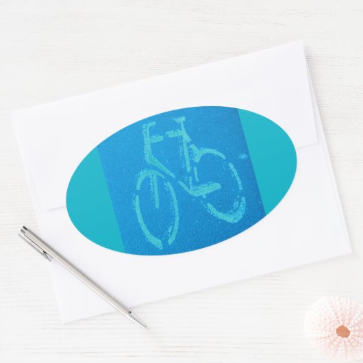Blauwe witte fiets ovale sticker (Envelop)
