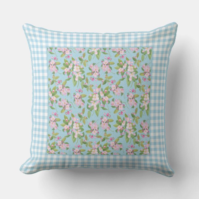 Blauwe witte gingham, roze appelbloesem op blauw kussen (Voorkant)