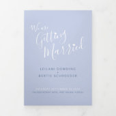 Blauwe witte kleine bruiloft helemaal in één drieluik uitnodiging (Cover)