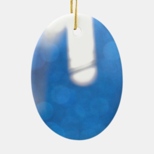 Blauwe witte lichteffecten keramisch ornament (Achterkant)