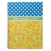 Blauwe, Witte Polka Dots en Daffodils Notitieboek (Voorkant)