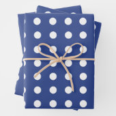 Blauwe witte pooldots inpakpapier vel (In situ)