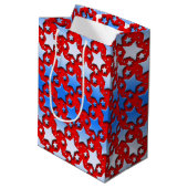 Blauwe witte sterren op rood medium cadeauzakje (Achterkant Gekanteld)