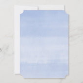 Blauwe witte veer bloemen goudjongen baptisfoto kaart (Achterkant)