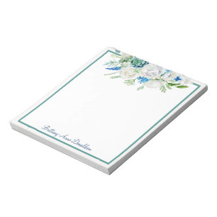 Blauwe witte Waterverf Floral Name personaliseren Notitieblok
