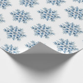 Blauwe witte wintersneeuwvlokken cadeaupapier (Hoek)